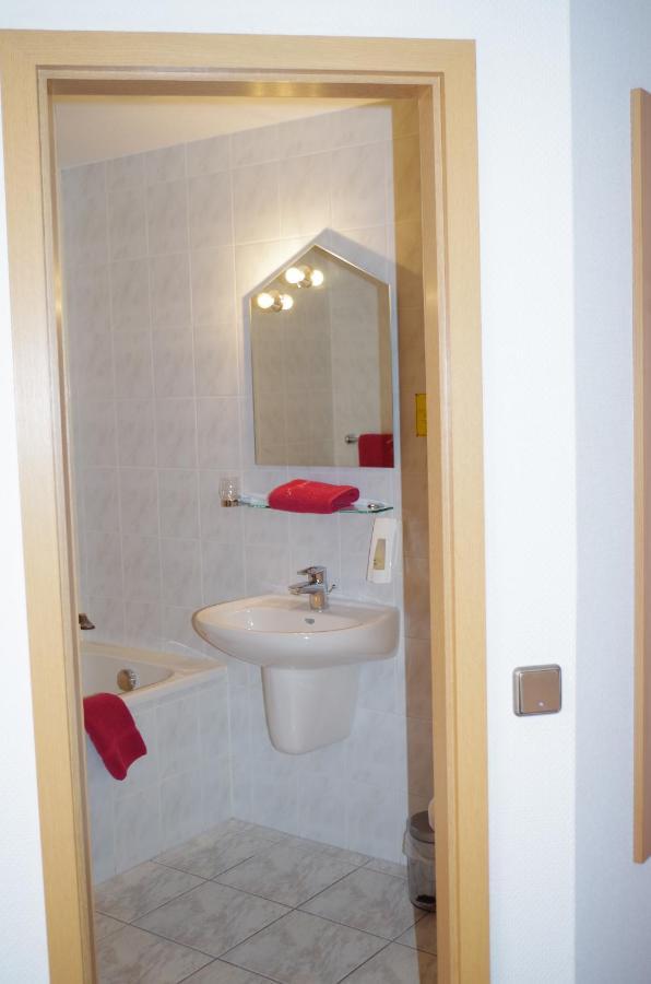 Hotel Zum Abschlepphof Leipzig Extérieur photo